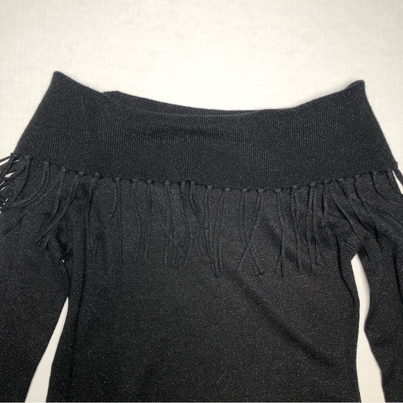 ⭐️NEW⭐️White House Black Market OFF-THE-SHOULDER FRINGE TUNIC SHIMMER SWEATER - Picture 5 of 9